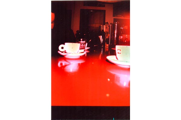 stefigno [ red table, two coffee   ]