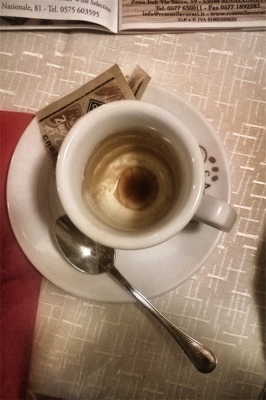 Caffè a Cortona #4 In solitaria