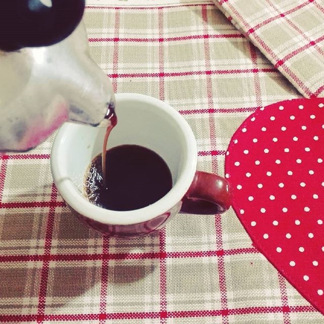 ph @marilenacapr
Il mattino ha il caffè in bocca