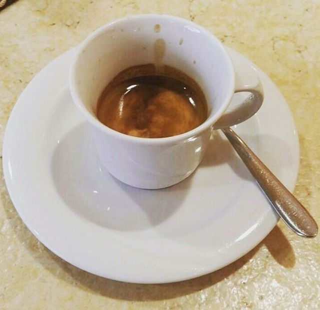 Urge caffè per connettersi, altro che WiFi | ph @casanova_art_coffee #🍵 #😜