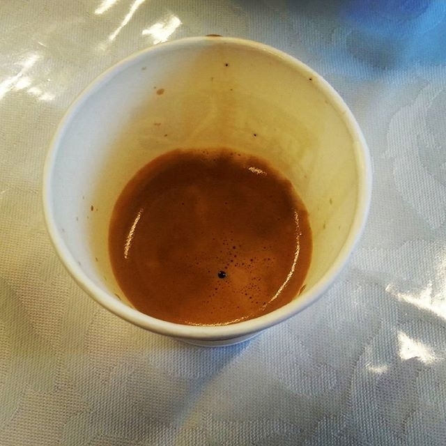 Caffè “volante” 😜 | ph @casanova_coffees
