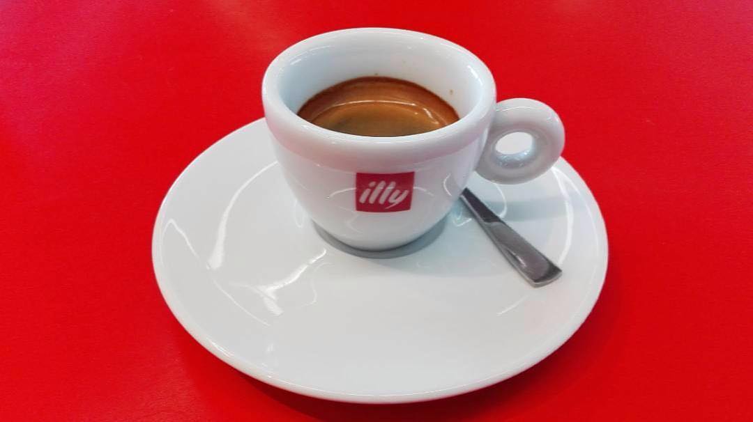 Espresso italiano @ Flughafen Berlin-Tegel „Otto Lilienthal“ | ph @ilberlinese