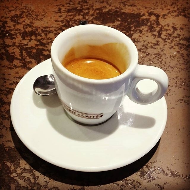 Caffè “veloce” 🚘 | ph @massitrole